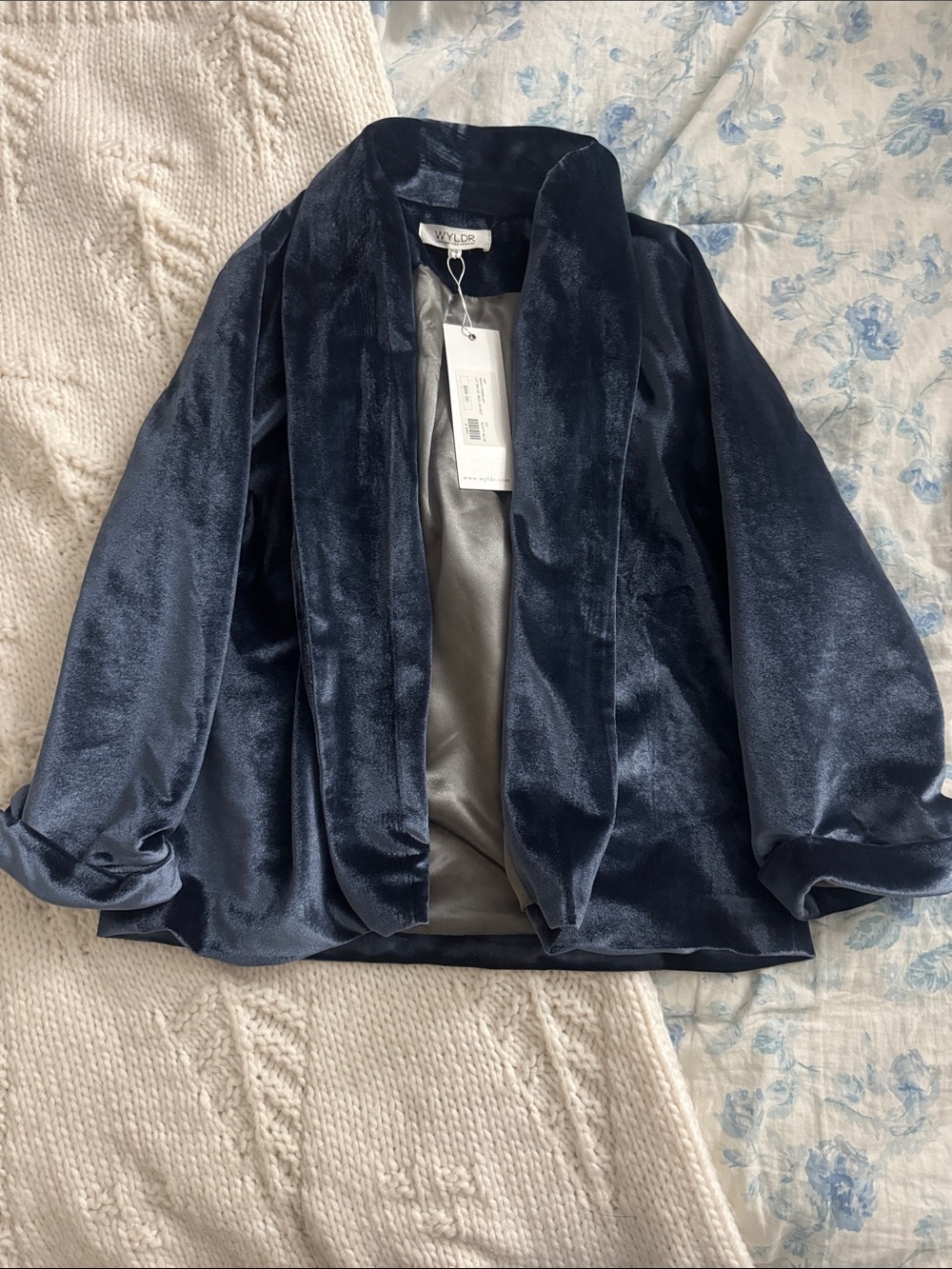 WYLDR Women's Dark Navy Velvet Open-Front Blazer